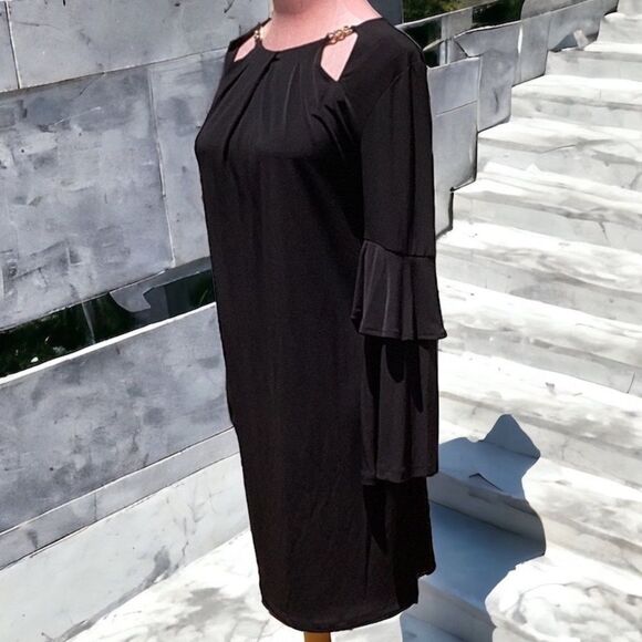 MICHAEL KORS NWT XS BLACK SHIFT DRESS DOUBLE BELL SLEEVES CHAIN DETAIL - Picture 3 of 13